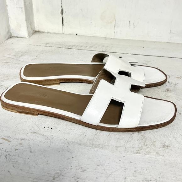 Hermès Leather Oran Slip On Open Toe Flat Slides Sandals White Women's 40.5 / 10 - Picture 2 of 11